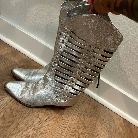 Vintage silver leather cowgirl boots 7 - Picture 2 of 7